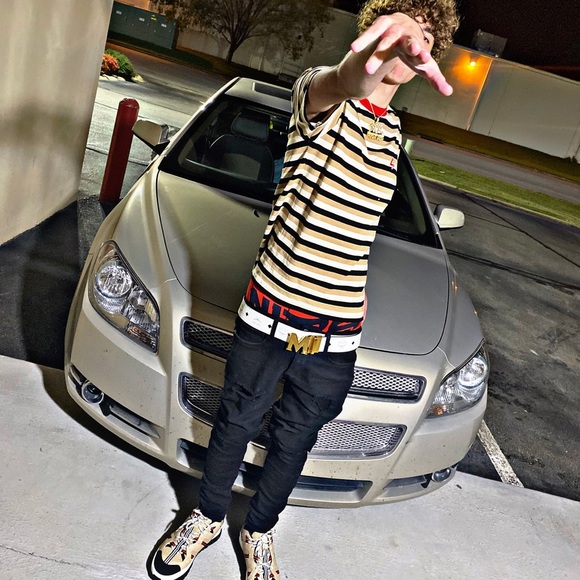 Meet your Posher, Ayee - Picture 1 of 1